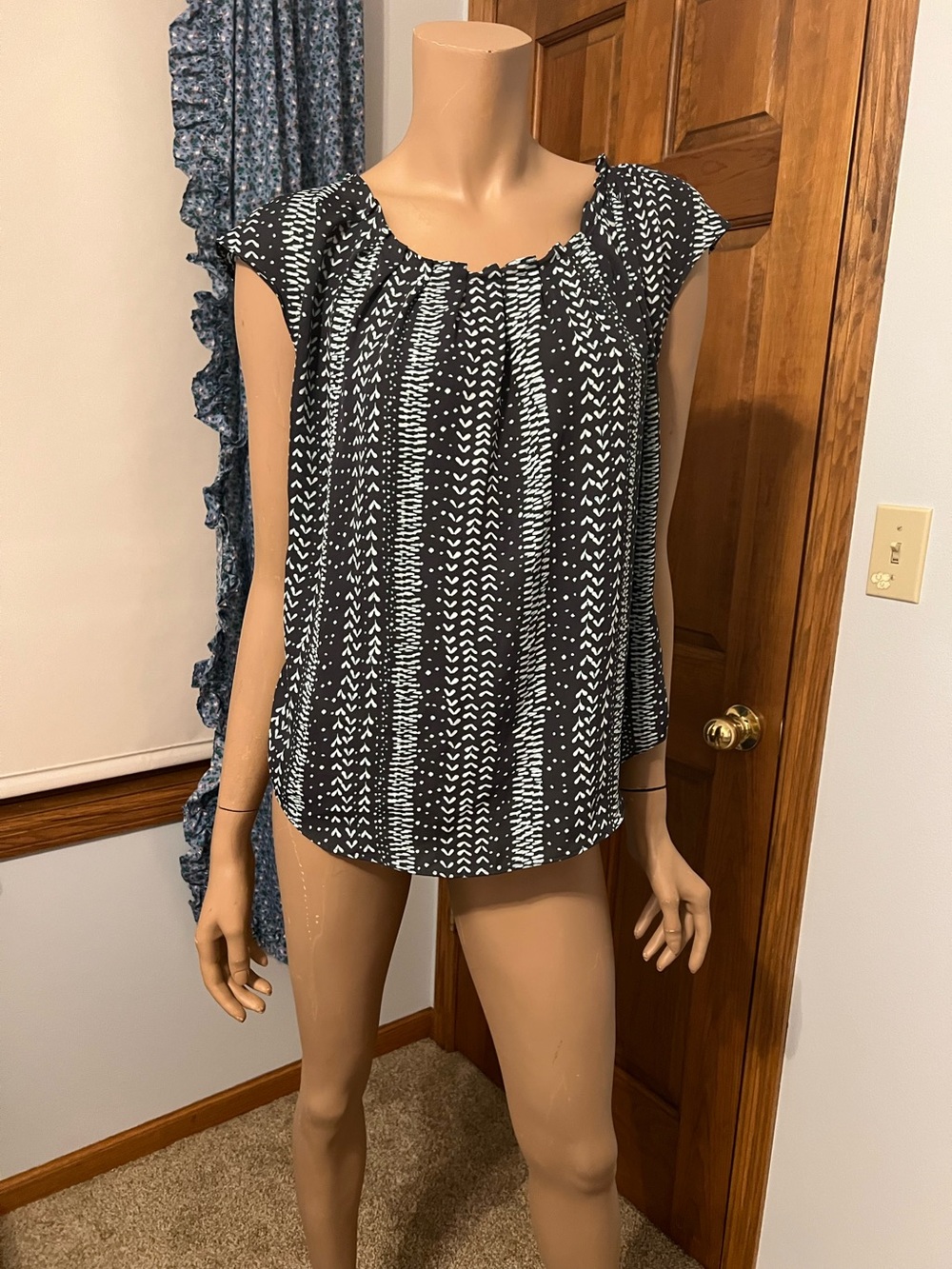 LC Lauren Conrad blouse